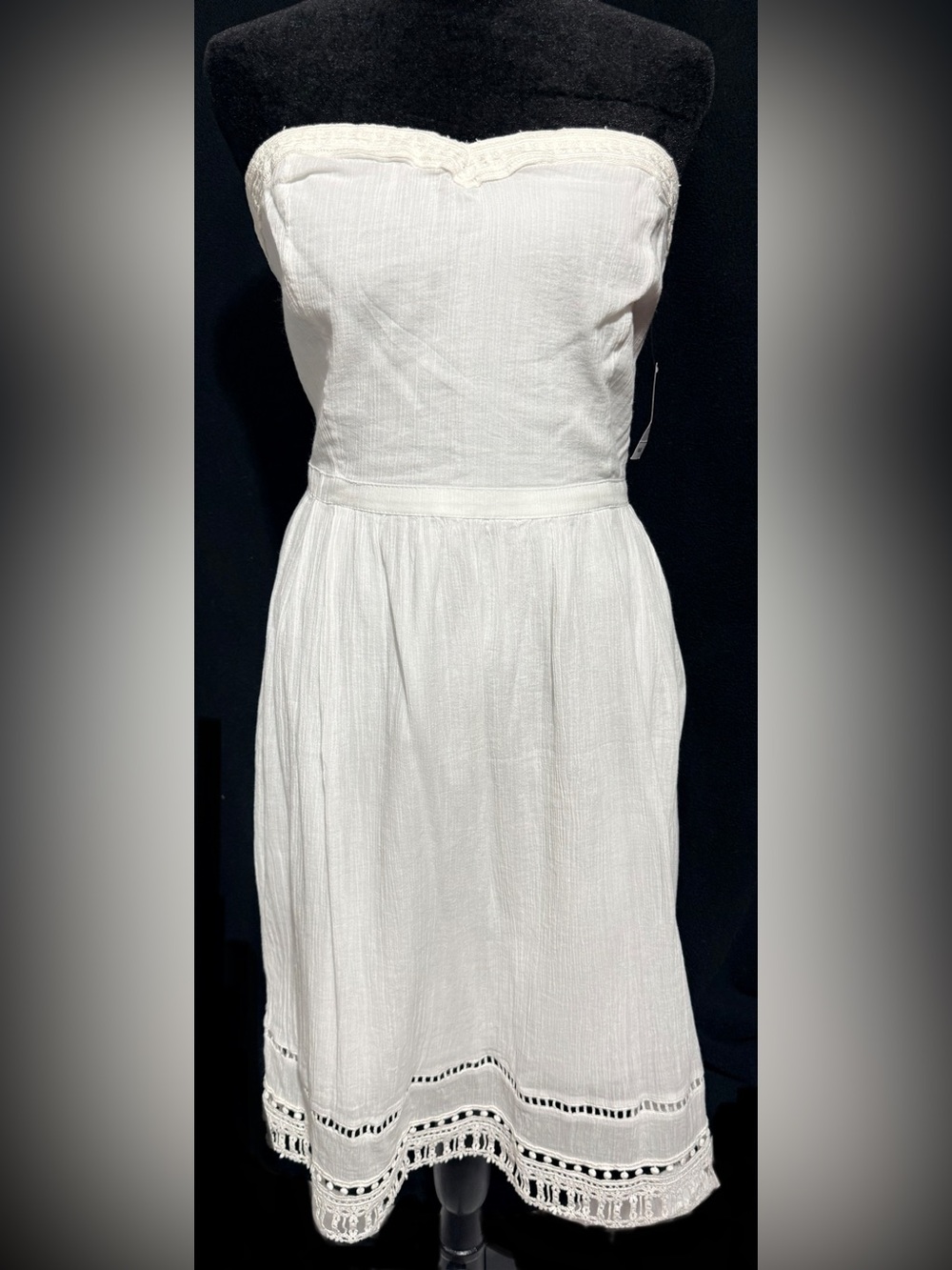 NWT Old Navy Strapless White Eyelet Hem Sundress